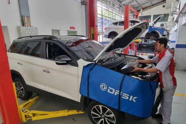 Tips Praktis Periksa Mobil Secara Mandiri Sebelum Liburan Akhir Tahun Service DFSK