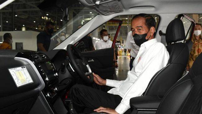 Regulasi Baru Terkait Kendaraan Listrik Sedang Disiapkan Jokowi Jokowi