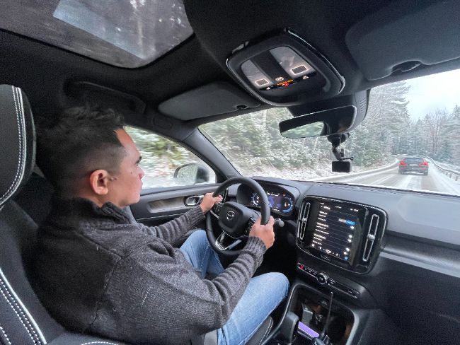 Test drive Volvo C40 Recharge di Swedia