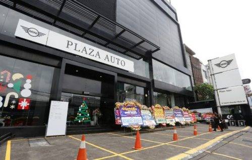 Plaza MINI Resmikan Dealer Baru Terbesar di Pondok Indah Plaza MINI Resmikan Dealer Baru Terbesar di Pondok Indah