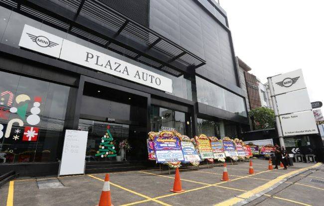 Plaza MINI Resmikan Dealer Baru Terbesar di Pondok Indah Plaza MINI Pondok Indah