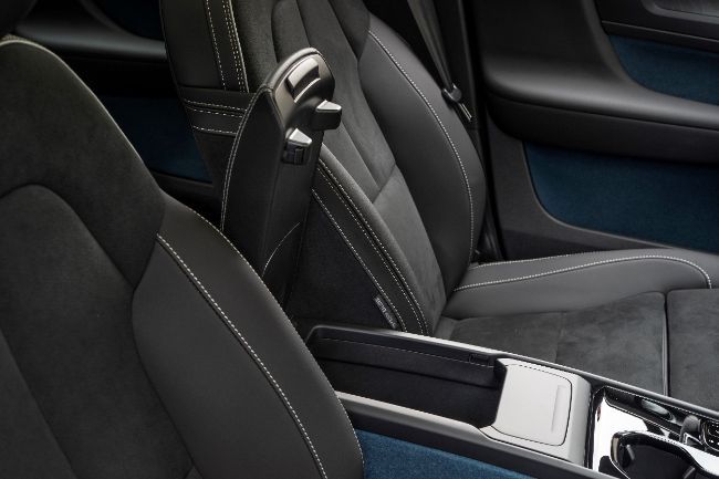 2022/12/287326_Volvo_C40_Recharge_interior.jpg