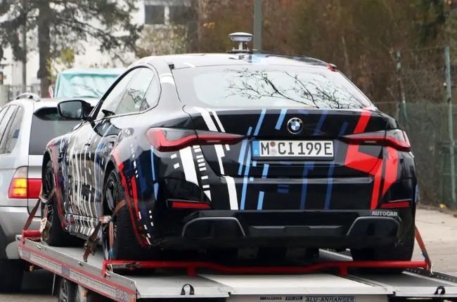 2022/12/bmw_m_ev_rear_2.jpg