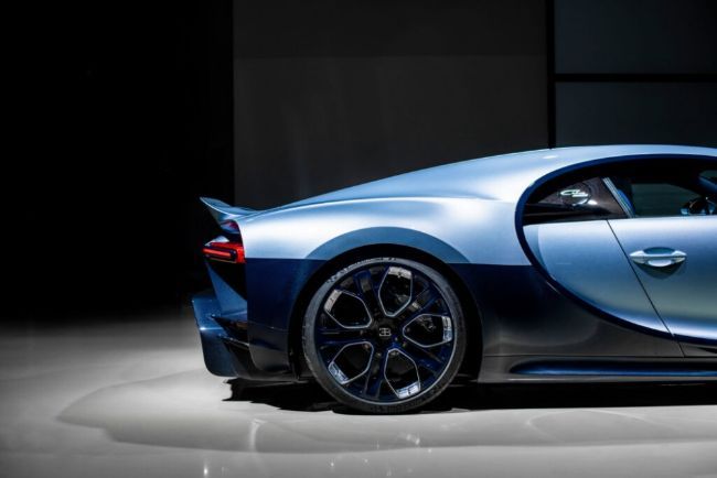 2023/01/Bugatti-Chiron-Profilee-4.jpg