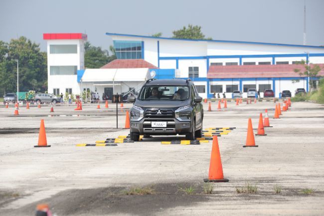 New Xpander Cross 2022