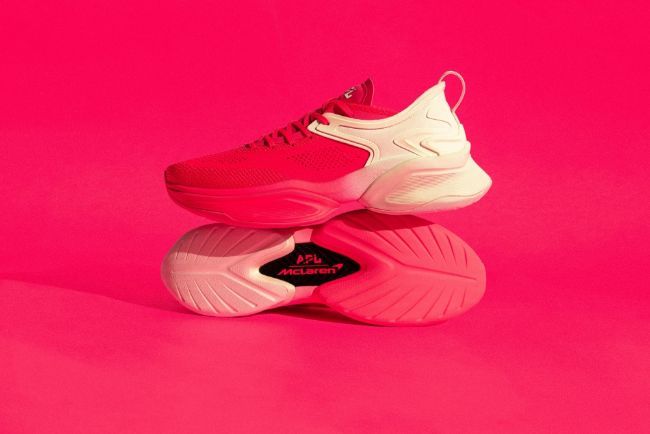 2023/01/McLaren-APL-HySpeed-Sneakers-1.jpg