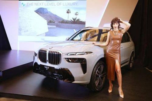 Bukan Cuma Wajah Baru, BMW X7 LCI Sajikan Banyak Update Fitur Menarik Bukan Cuma Wajah Baru, BMW X7 LCI Sajikan Banyak Update Fitur Menarik