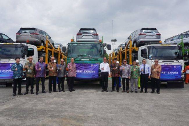 Toyota Mulai Ekspor Kijang Innova Zenix Hybrid dari Indonesia Ekspor Kijang Innova Hybrid