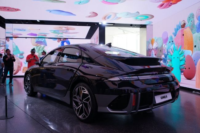 2023/02/Hyundai-Ioniq-6-Display-3.jpg