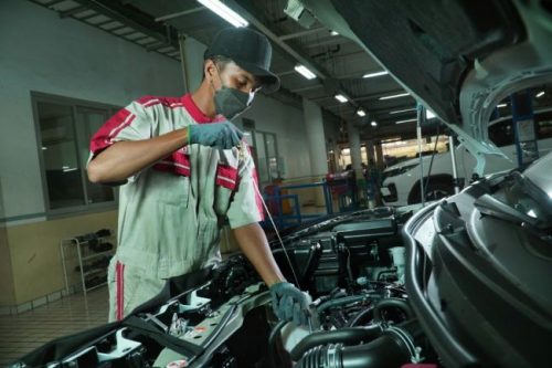 Servis Mobil: Mana yang Lebih Tepat, Berdasarkan Waktu atau Jarak Tempuh? Servis Mobil: Mana yang Lebih Tepat, Berdasarkan Waktu atau Jarak Tempuh?