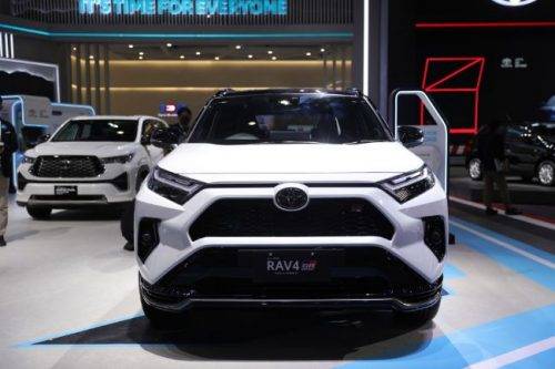 GJAW 2023: Sesama SUV PHEV, Begini Performa Toyota RAV4 GR Sport Lawan Outlander GJAW 2023: Sesama SUV PHEV, Begini Performa Toyota RAV4 GR Sport Lawan Outlander