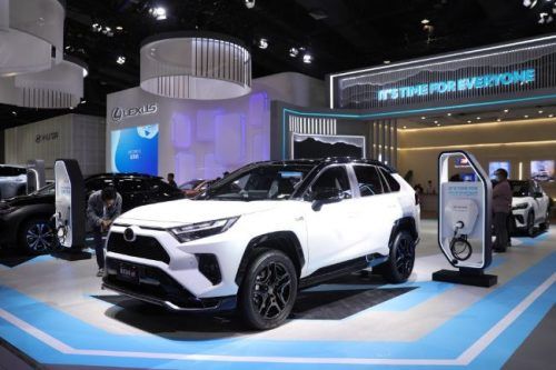 GJAW 2023: Toyota RAV4 GR Sport PHEV Bukan Cuma Pajangan, Meluncur Tahun Ini