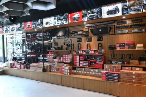 Otoproject & Venom Kolaborasi Hadirkan One Stop Shopping Solution