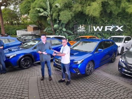 Subaru Serahkan 18 WRX Pertama ke Konsumen Indonesia