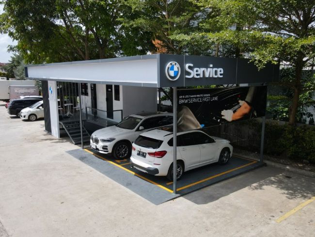 BMW Studio Social Market