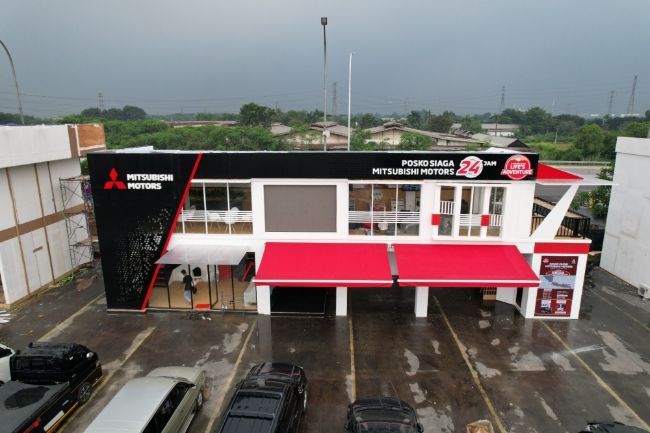 Posko Lebaran Mitsubishi