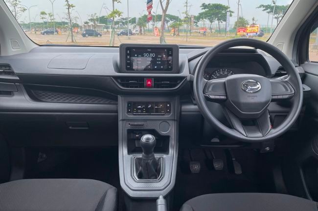 2023/04/Daihatsu-Xenia-X-MT-Lebaran-Drive-2023-2.jpg