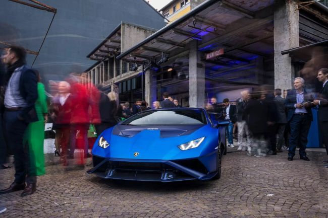 Lamborghini Huracan Edisi Khusus di Milan Design Week