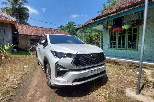 LEBARAN DRIVE 2023: Mudik Pakai Toyota Kijang Innova Zenix Hybrid, Langsung Ditaksir Keluarga LEBARAN DRIVE 2023: Mudik Pakai Toyota Kijang Innova Zenix Hybrid, Langsung Ditaksir Keluarga