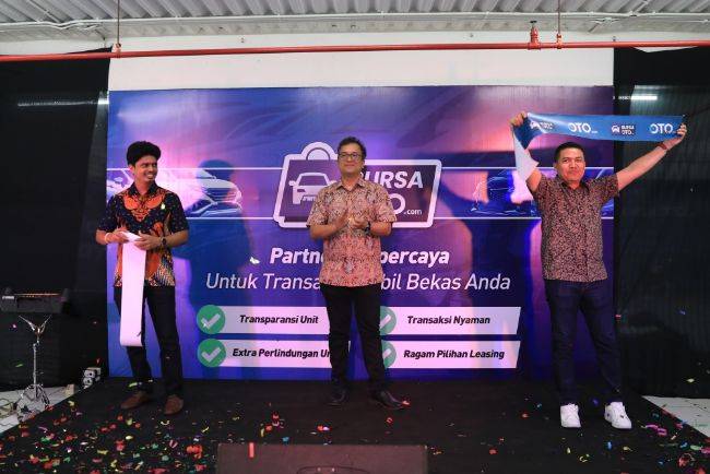 Bursa OTO.com Resmi Dibuka di Surabaya Bursa OTO Surabaya