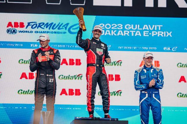 Wehrlein Menang Race Sabtu Jakarta E-Prix 2023, Porsche Rebut Puncak Klasemen Porsche Formula E Jakarta 2023 Race 1