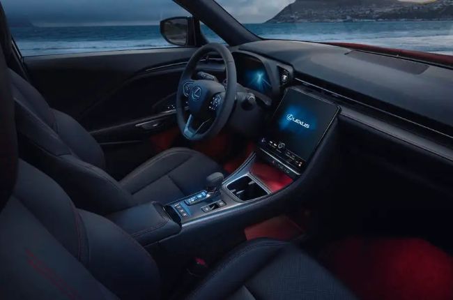 2023/06/lexus_lbx_interior.jpg