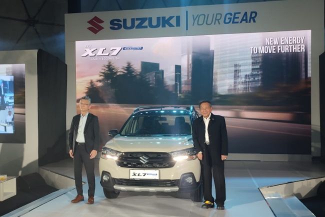 Suzuki XL7 Hybrid
