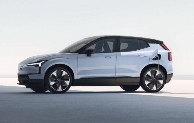 2023/06/Volvo-EX30-EV-4.jpg