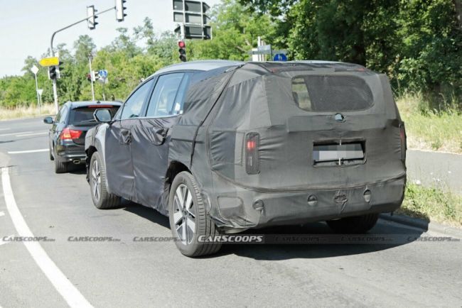 2023/06/Spyshot-Hyundai-Ioniq-7-SUV-3.jpg