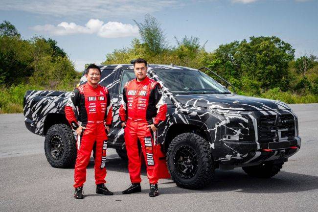 Mitsubishi Triton Terbaru Siap Langsung Debut Reli, Rifat Sungkar Masuk Tim Ralliart Mitsubishi Ralliart Triton AXCR 2023