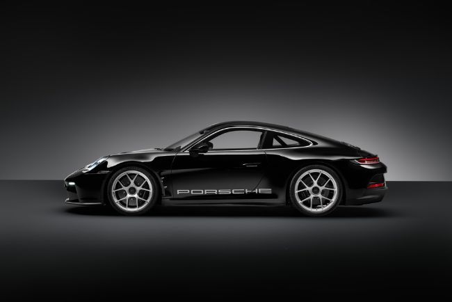 2023/08/Porsche-911-ST-Anniversary-Edition-7.jpg