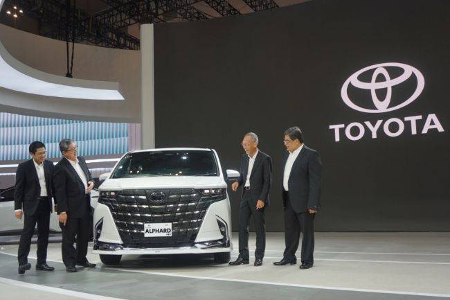 GIIAS 2023: All New Toyota Alphard Sapa Konsumen Indonesia, Harga Mulai Rp1,3 Miliaran All New Toyota Alphard GIIAS 2023