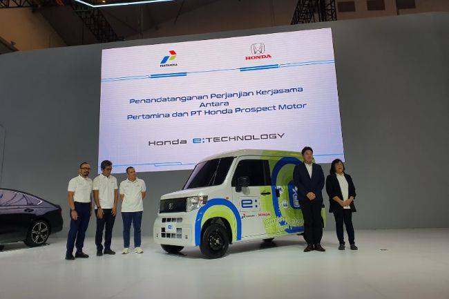 GIIAS 2023: Honda N-Van Jadi Unit Kolaborasi Riset Ekosistem EV dengan Pertamina Honda N-Van Pertamina