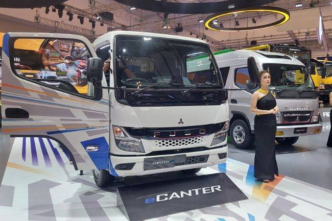 Meluncur 2024, KTB Terus Matangkan Kesiapan Mitsubishi Fuso eCanter di Indonesia Mitsubishi Fuso GIIAS 2023