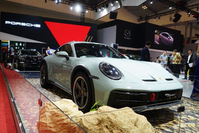 Porsche 911 Dakar