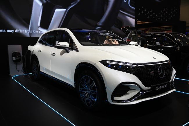 Mercedes-Benz EQS SUV