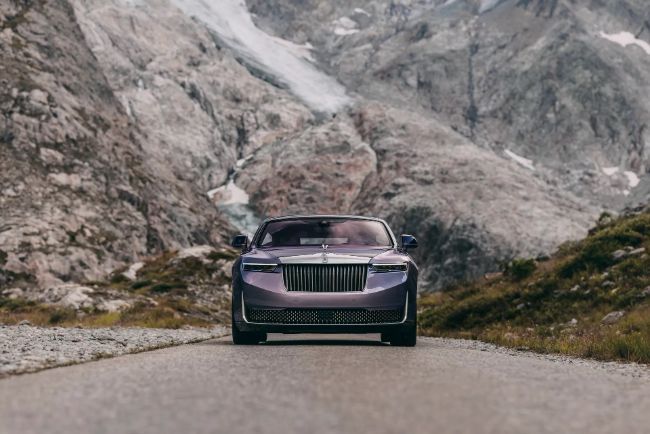 2023/08/Rolls-Royce-Amethyst-Droptail-824-32.jpg