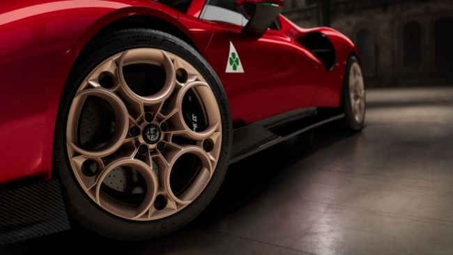 2023/09/Alfa-Romeo-33-Stradale-Supercar-4.jpg
