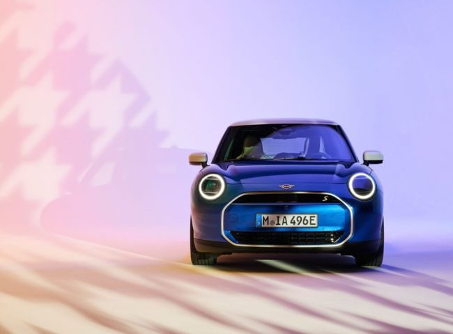 2023/09/MINI-Cooper-Electric-2024-8.jpg