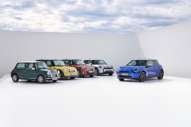 2023/09/MINI-Cooper-Electric-2024-12.jpg
