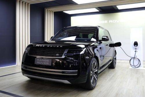 Bedah Spek Range Rover PHEV, Semakin Canggih dan Jarak Tempuh EV Lebih Jauh Bedah Spek Range Rover PHEV, Semakin Canggih dan Jarak Tempuh EV Lebih Jauh