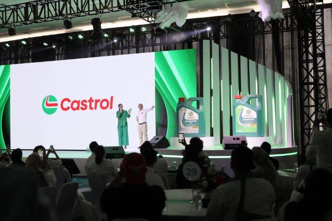 Castrol Bertransformasi Ikuti Perkembangan Industri, Hadirkan Oli Mobil Hybrid Transformasi Castrol Indonesia