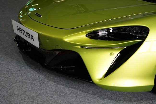 2023/09/McLaren-Artura-Indonesia-1.jpg