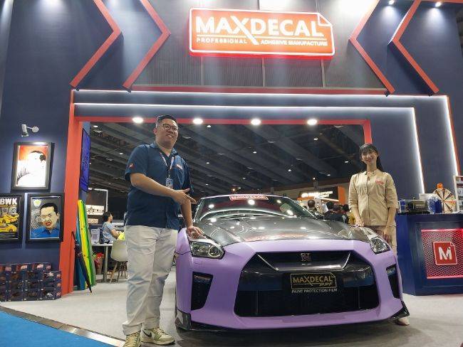 Stiker Maxdecal 9600 Series Bisa Bikin Warna Mobil Bagaikan Cat Pabrikan Maxdecal 9600 Series