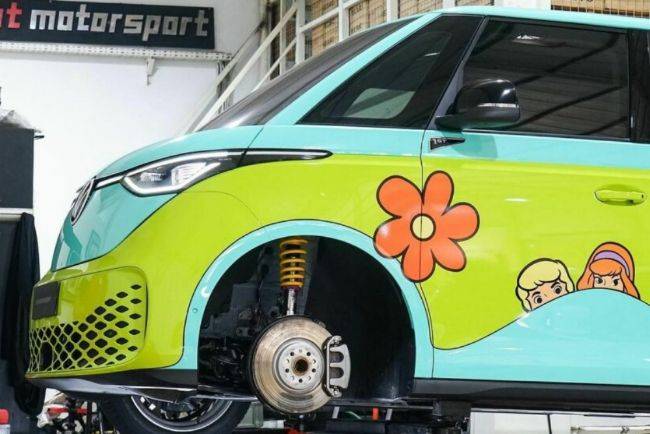 Modifikator Indonesia Sulap VW ID.Buzz Jadi Mobil Scooby-Doo