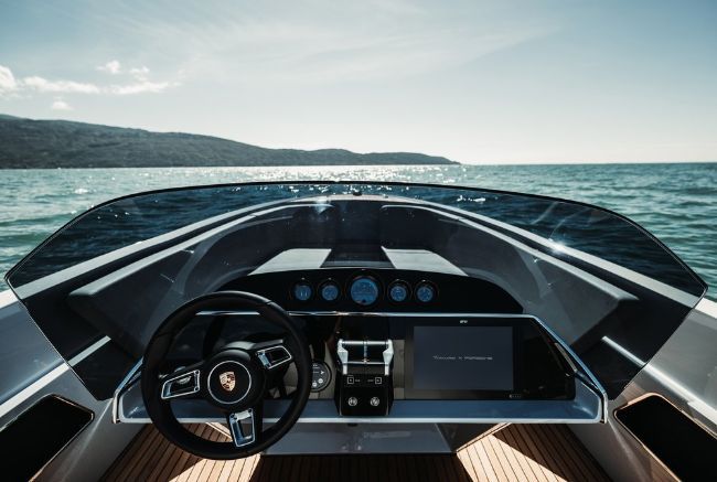 Frauscher x Porsche 850 Fantom