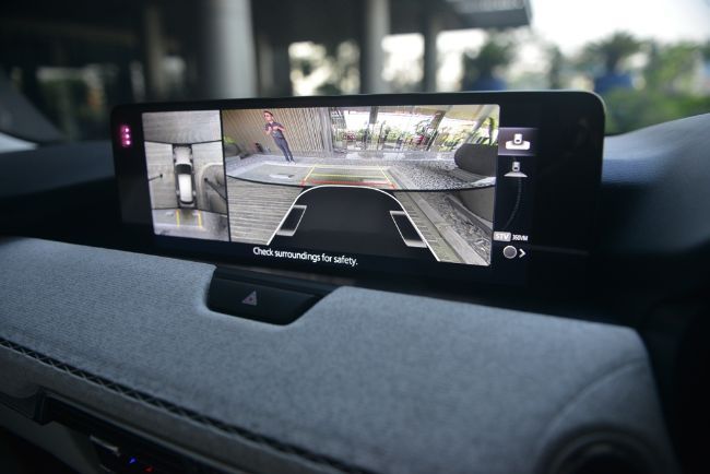 Display All New Mazda CX-60