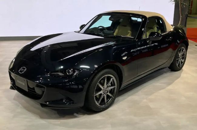 2023/10/Mazda-MX-5-Facelift-2023-1.jpg