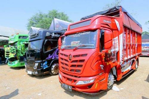 500 Lebih Fuso Canter Meriahkan Jamnas CMIC di Kudus 500 Lebih Fuso Canter Meriahkan Jamnas CMIC di Kudus