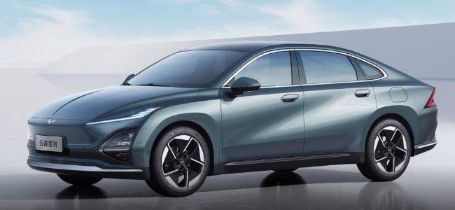 Wuling Starlight Meluncur di Cina Dalam Waktu Dekat, Sedan Dengan Opsi Hybrid dan EV Wuling Starlight Sedan